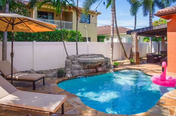 Miami Lakes Retreat: Heated Pool & Kids Play Area - Image 2