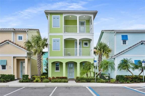 Margaritaville 4BR | Sleeps 10 | Near Disney - Image 1