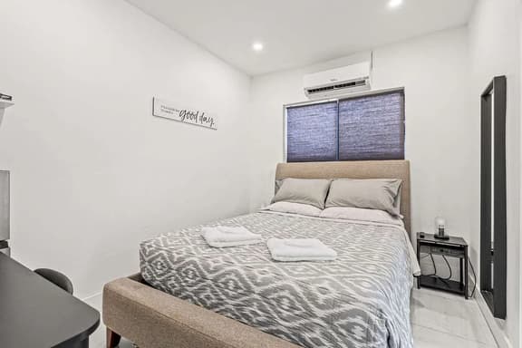 Private Miami Room & Bath | Near MIA - Image 1