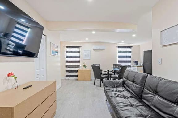 Private 2BR Miami Home Near MIA & Downtown - Image 1